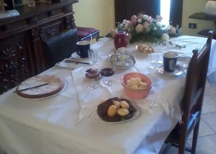 Bed and Breakfast Al Mobile Antico Camerano Casasco