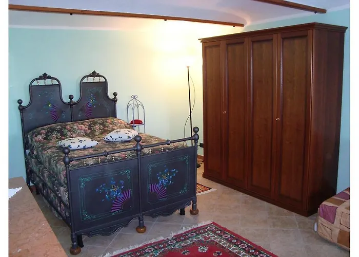 Bed and Breakfast Al Mobile Antico Camerano Casasco